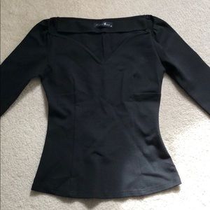 Off shoulder tight fancy black top (3/4 sleeve)